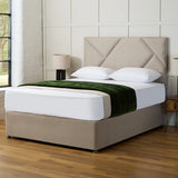 Signature Saxton Divan Bed Set with Headboard